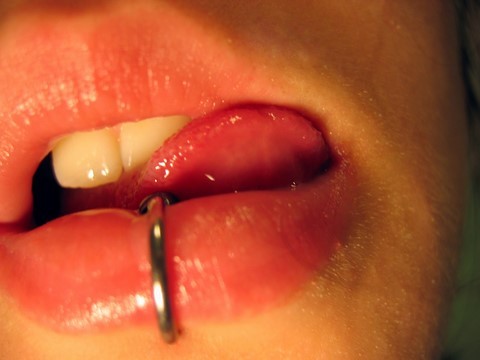 Piercing lèvre
